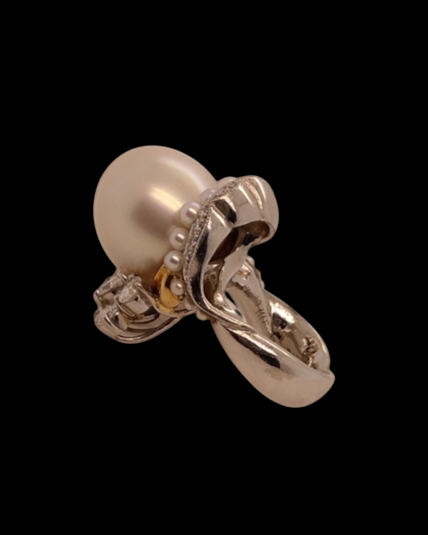 South Sea Pearl and Diamond Ring - image 4