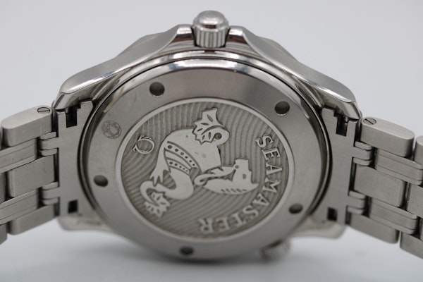 Omega Seamaster Diver 300 M 212.30.41.20.03.001 - image 9