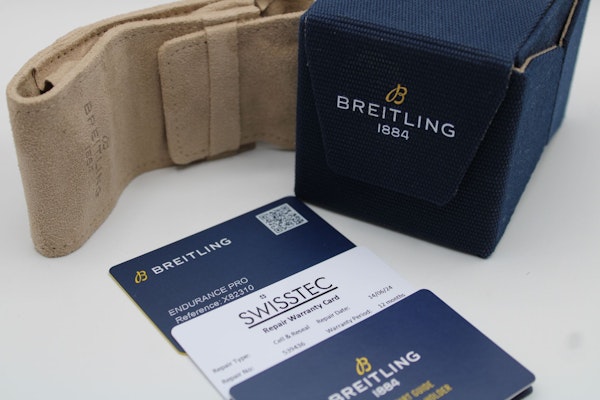Breitling Endurance Pro X823101 - image 13