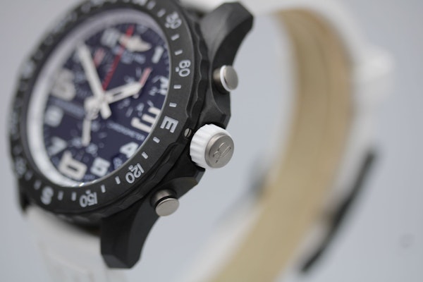 Breitling Endurance Pro X823101 - image 5