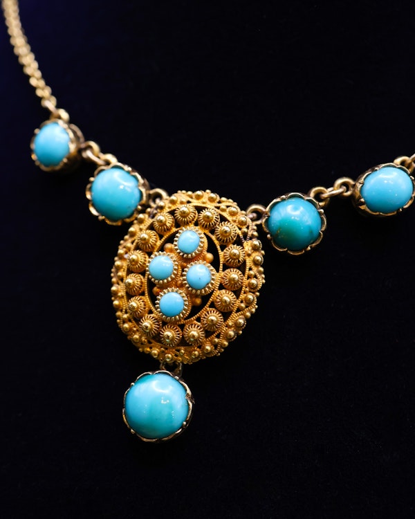 A very beautiful High & 15 Carat Yellow Gold (tested) Late Georgian oval Turquoise Cannetille Necklace English Circa 1830 - 1855 - image 2