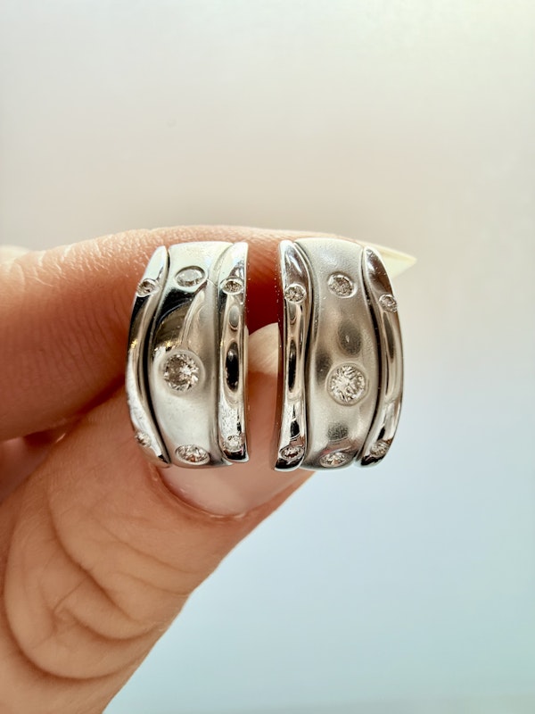 0.40ct Diamond Earrings - image 7