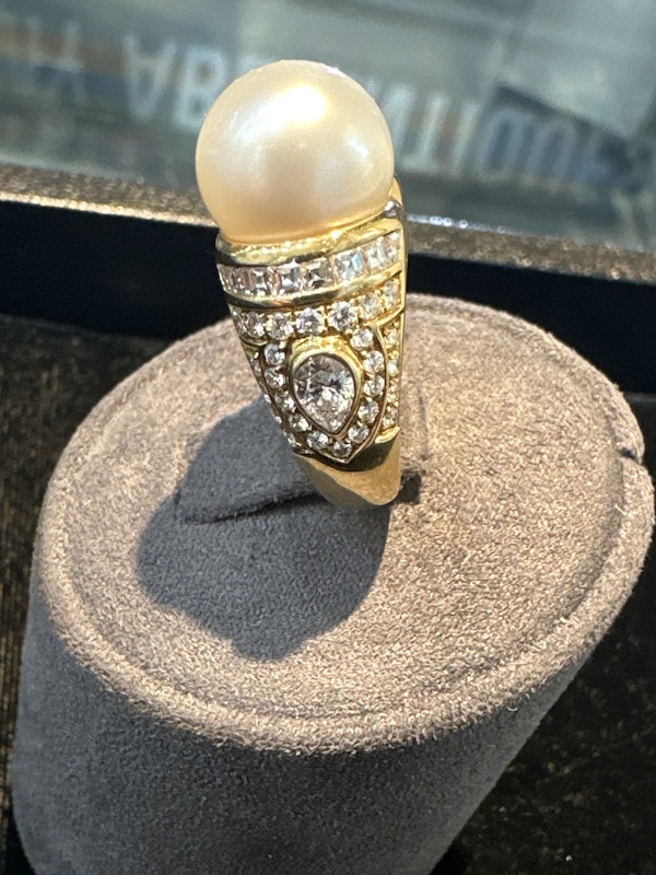 Bulgari pearl and diamond ring - image 2