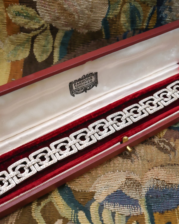 Downstairs at Grays: 18ct White Gold (marked) 7+cts Art Deco Style Diamond Bracelet, Preowned - image 3