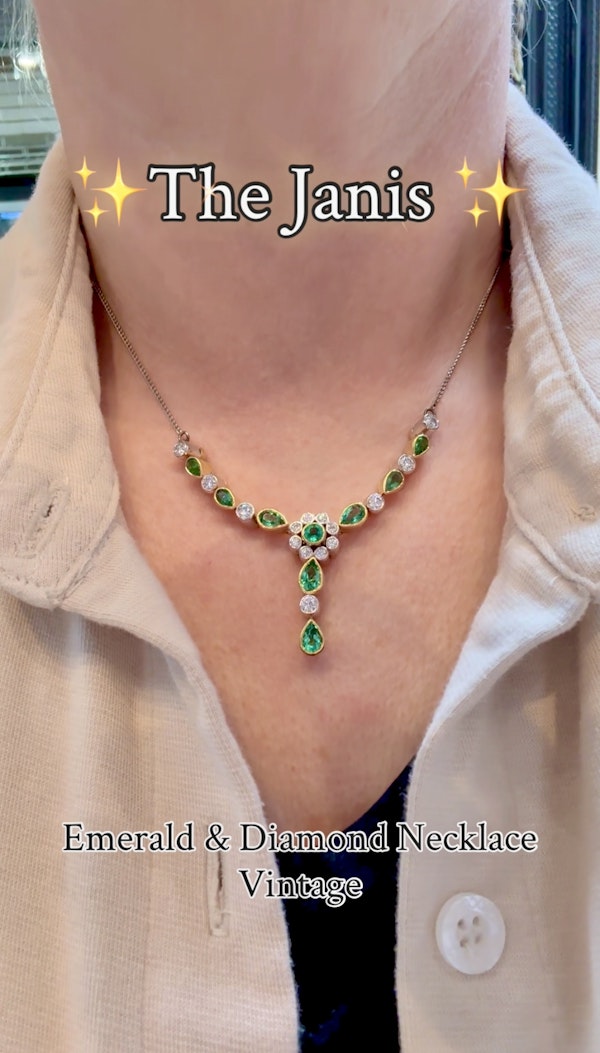 Natural Emerald & Diamond Necklace - image 4