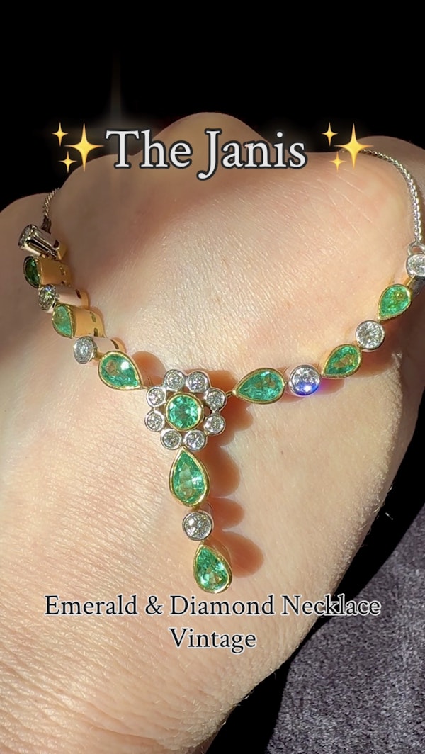 Natural Emerald & Diamond Necklace - image 3