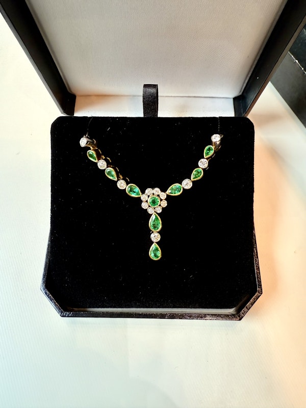 Natural Emerald & Diamond Necklace - image 7