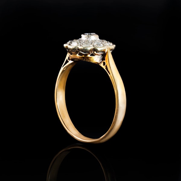 Old Cut Diamond & 18ct Gold Daisy Ring | Edwardian c.1910s - image 2