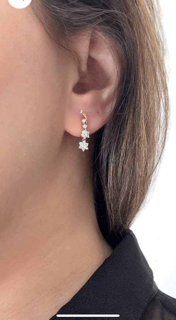 18k gold double flower diamond drop earrings - image 2