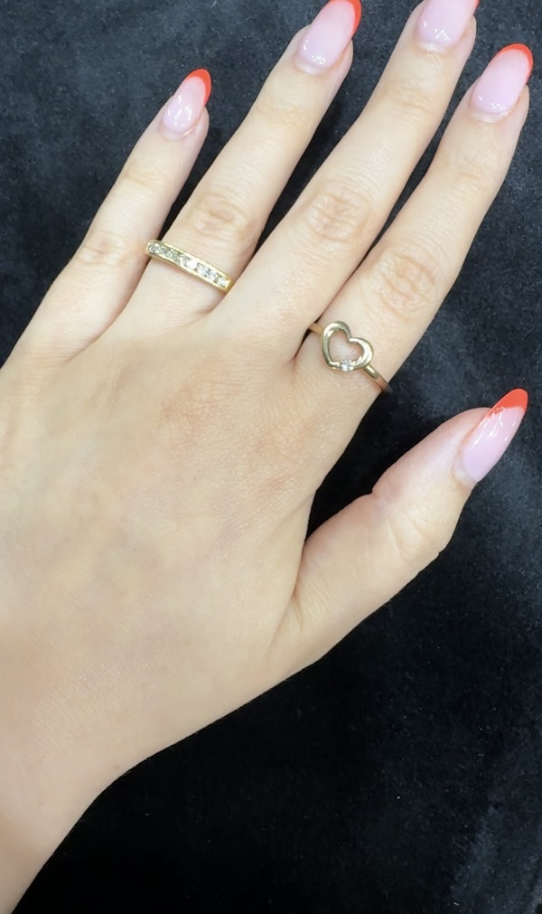9k gold Heart diamond ring - image 2