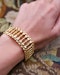 Downstairs at Grays: A fine 18 ct Yellow Gold Bracelet (tested), in a linked balustrade design, with French marks (crab), and a makers mark: LP. Circa 1930. - image 5