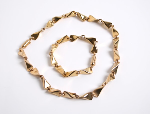 Georg Jensen 18k Gold Butterfly necklace - image 2