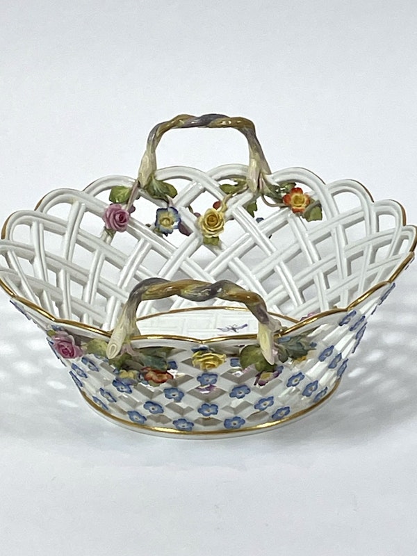 Meissen basket - image 4