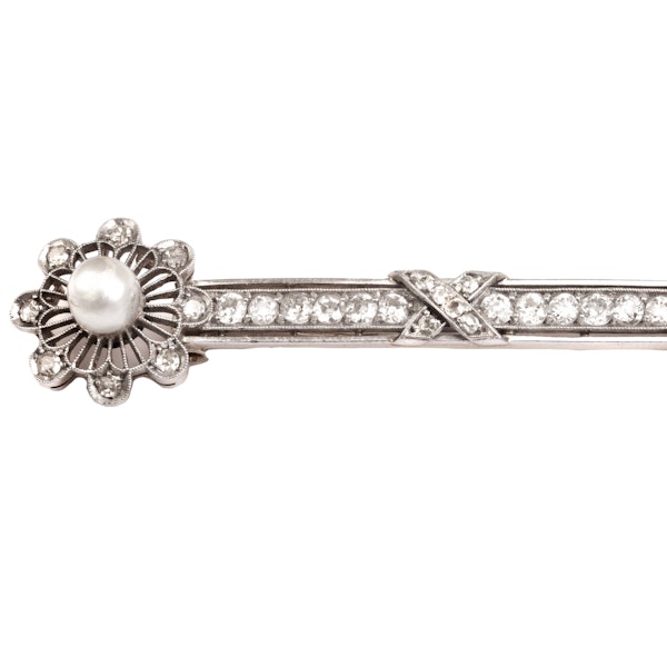 French Belle Époque & Diamond Platinum Bar Brooch | c.1900 - image 2