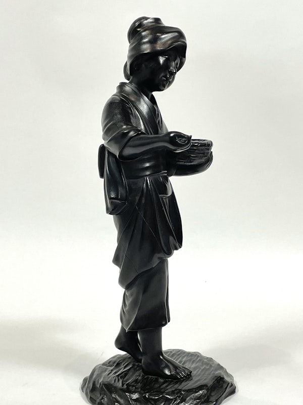 Japanese bronze figure - image 3