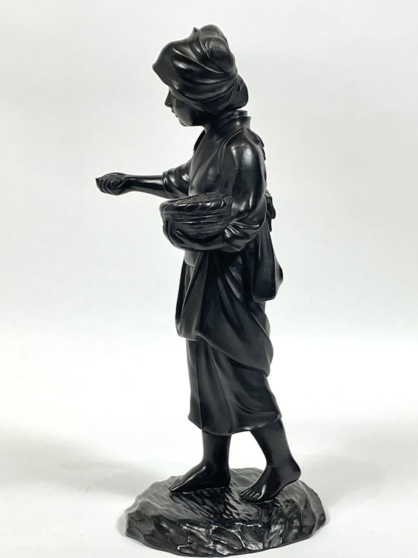 Japanese bronze figure - image 2