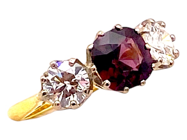 Natural red spinel and two diamonds three stone ring - image 2