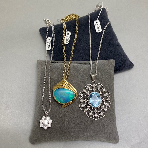 Selection of Pre-Loved Pendants from SHAPIRO & Co since1979 - image 1
