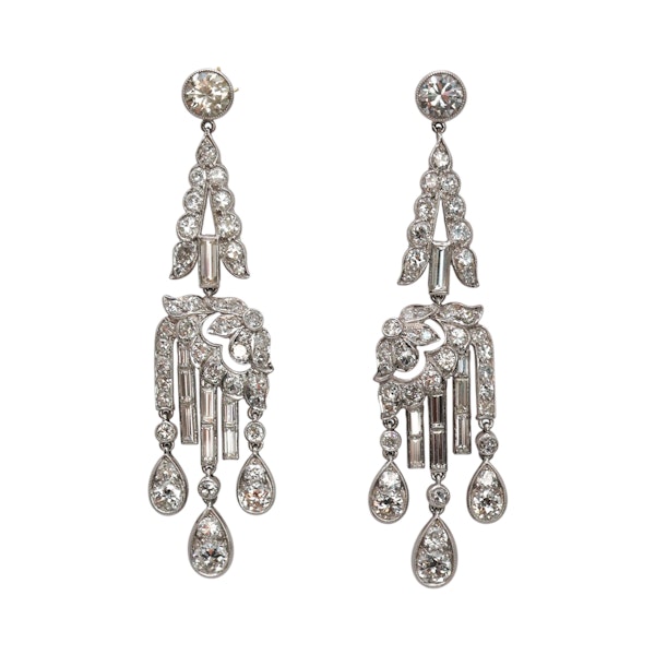 Art Deco Diamond and Platinum Drop Earrings, Circa 1920, 7.00 Carats - image 3