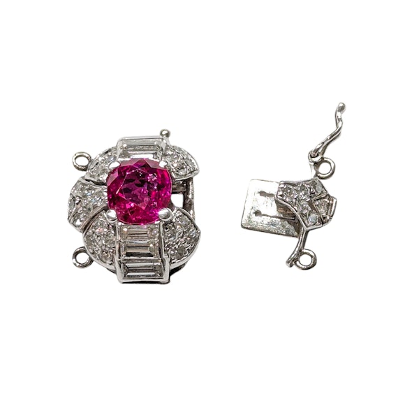 Art Deco Ruby, Diamond and Platinum Clasp, Circa 1930 - image 5