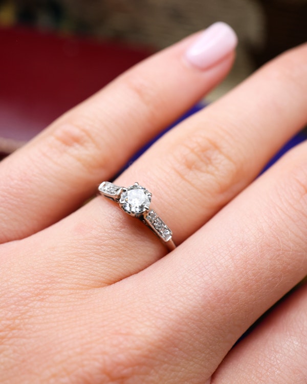 A very fine Platinum (marked) Diamond Solitaire Ring, centrally "Raised Claw Set" with one "Old Round Cut" Diamond of approximately 0.35 Carats. Circa 1925 - image 2