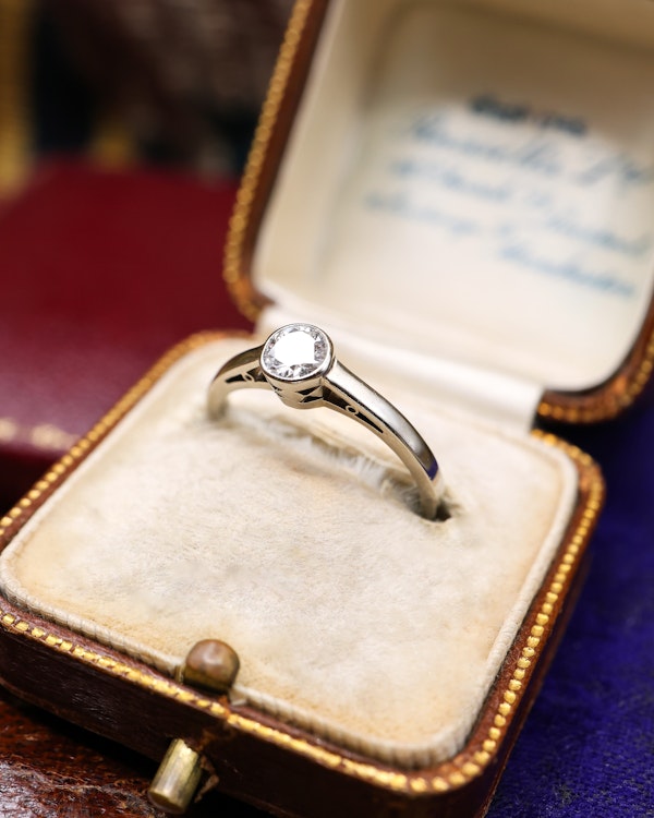 Downstairs at Grays: A  very fine 14 ct White Gold  (marked) Diamond Solitaire Ring, centrally "Rub Over Set" with one "Old Round Cut" Diamond of approximately 0.30 Carats. Circa 1960 - image 2