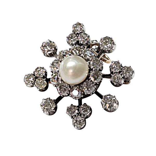 Antique Pearl, Diamond and Silver Upon Gold Brooch-Cum-Pendant, Circa 1890 - image 9