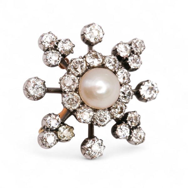 Antique Pearl, Diamond and Silver Upon Gold Brooch-Cum-Pendant, Circa 1890 - image 3