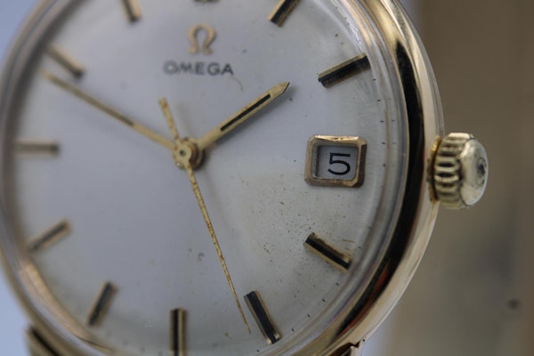 Omega Vintage 9ct 1315418 - image 3