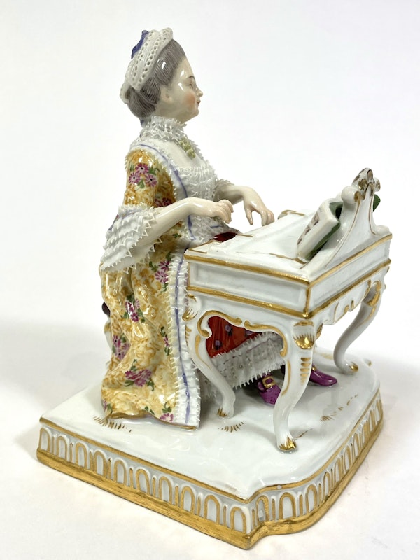 Meissen figure - image 3