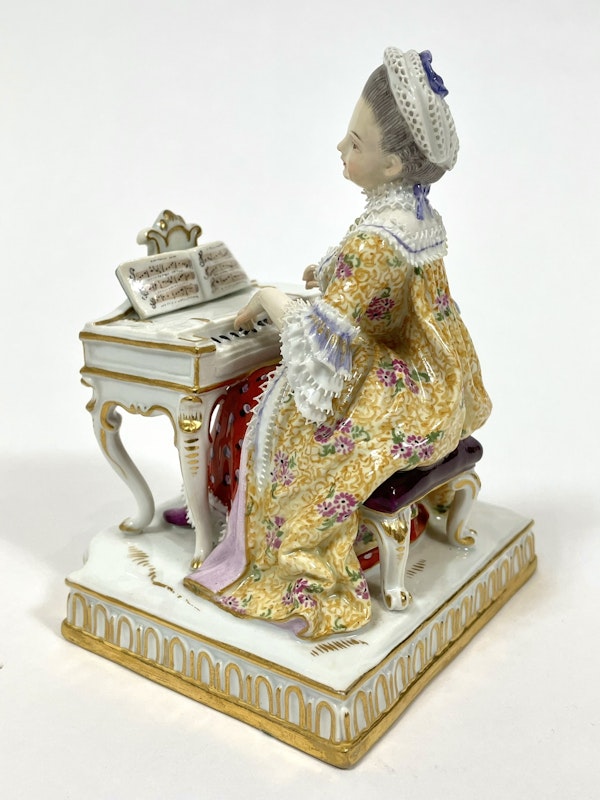 Meissen figure - image 5