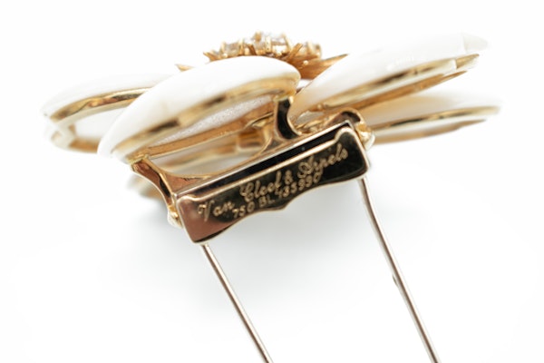Van Cleef & Arpels 'Rose de Noel' Clip, Mother of Pearl Diamond Gold Brooch - image 2