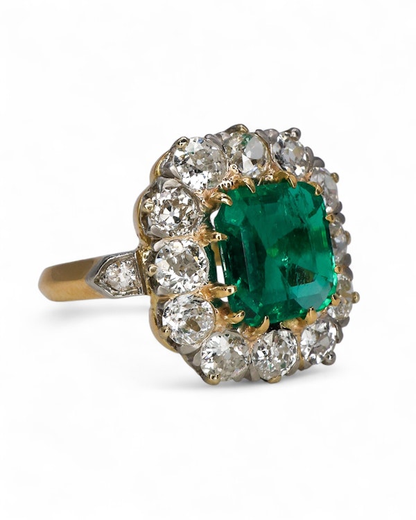 Beautiful 2.09ct Colombian Emerald Diamond French Ring at Deco&Vintage Ltd - image 3