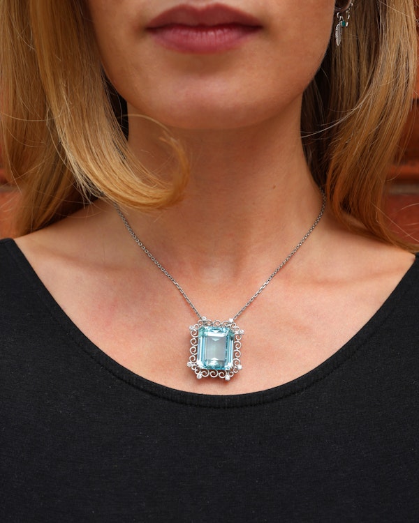 French platinum aquamarine and diamond necklace - image 1