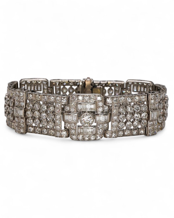 Art deco diamond and platinum bracelet - image 1