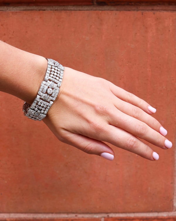 Art deco diamond and platinum bracelet - image 3
