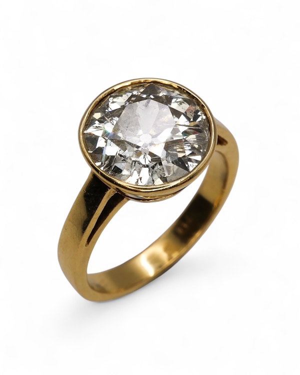 Lovely over 4 carats old mine cut diamond ring at Deco&Vintage Ltd - image 3