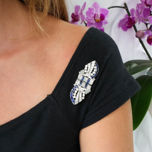 Art Deco Tiffany & Co. Sapphire Diamond and Platinum Double Clip Brooch, Circa 1930 - image 4