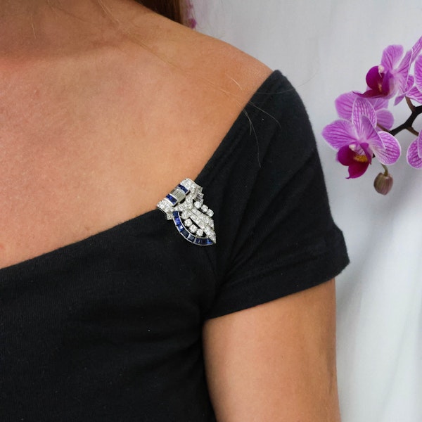 Art Deco Tiffany & Co. Sapphire Diamond and Platinum Double Clip Brooch, Circa 1930 - image 6