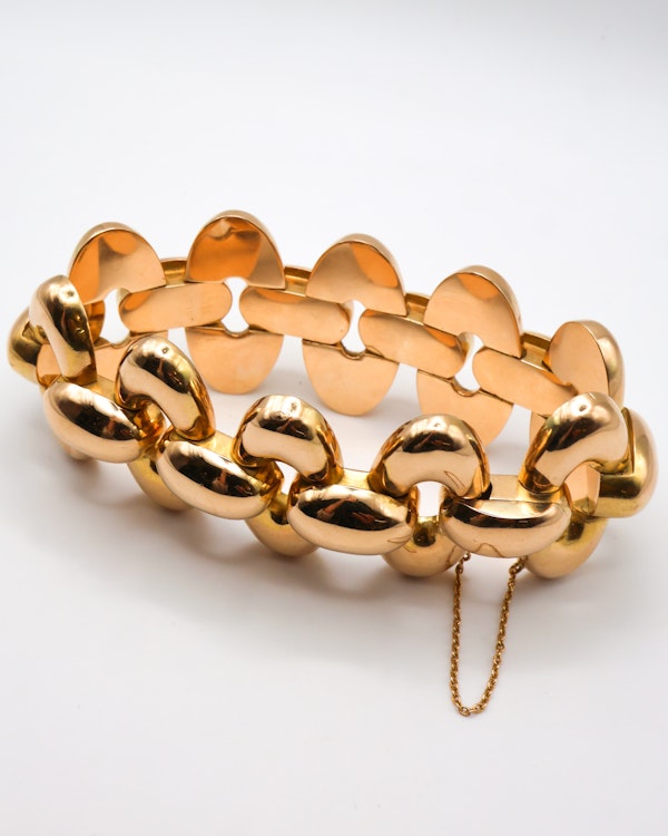 Lovely and Chic 18ct Gold French Bracelet at Deco&Vintage Ltd - image 3