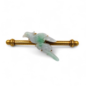 Victorian Tiffany & Co. Carved Jadeite Bird and Gold Brooch, Circa 1875