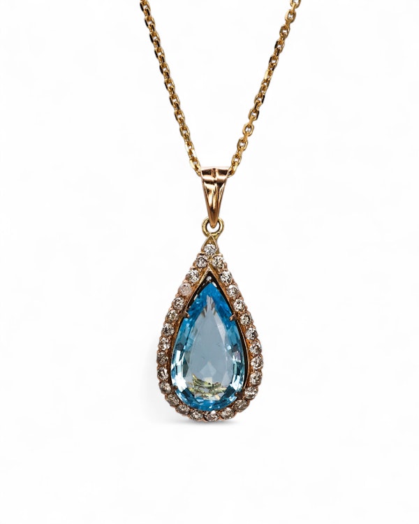 Pear shape aqua and diamond pendent - image 3