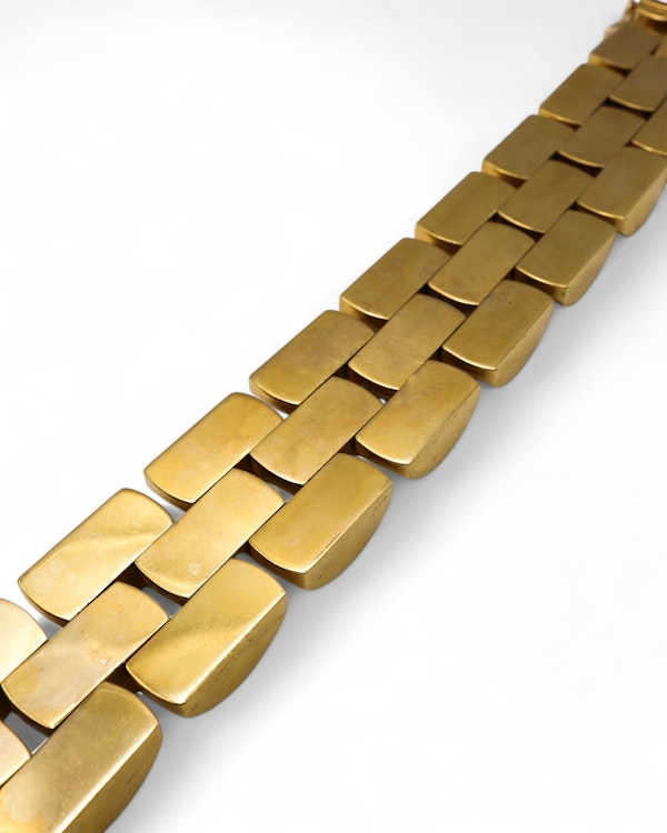 Chic and Different 18ct Gold Bracelet at Deco&Vintage Ltd - image 4