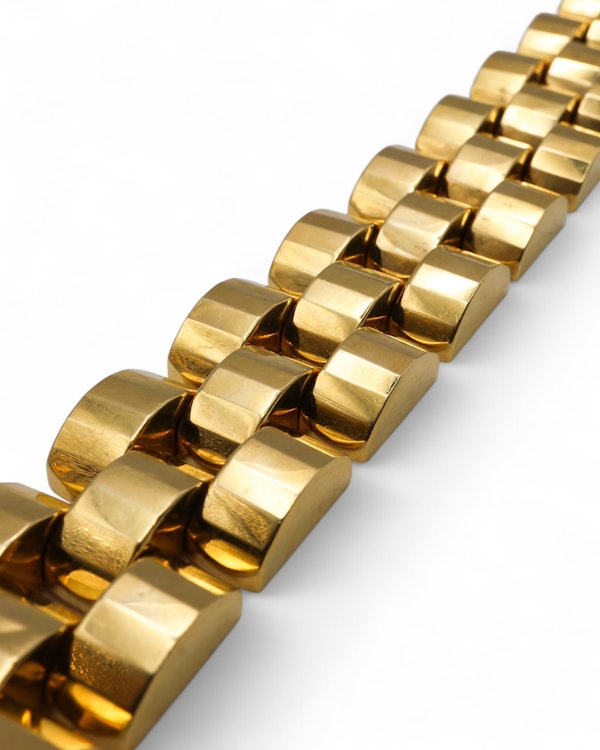 Chic and Different 18ct Gold Bracelet at Deco&Vintage Ltd - image 3