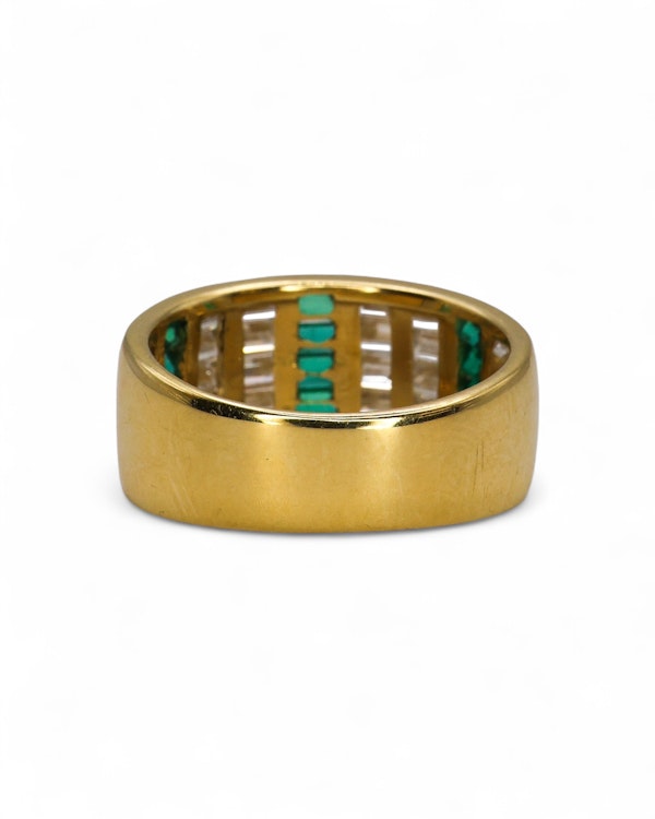 Lovely and Stylish Emerald Diamond Ring at Deco&Vintage Ltd - image 5