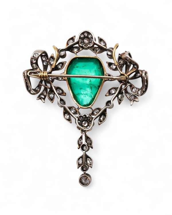 6.03ct Colombian Emerald and Diamond Brooch at Deco&Vintage Ltd - image 3