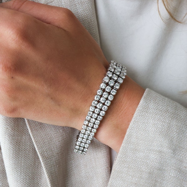 Three Row Diamond and Platinum Bracelet, Circa 1980, 19.00 Carats - image 4