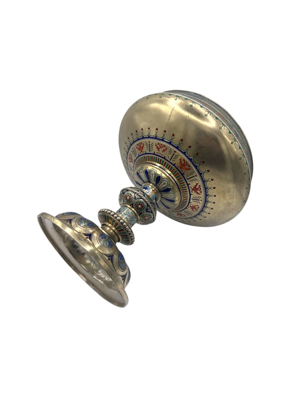 Russian silver gilt and champleve enamel tazza, Moscow, c.1880s by Pavel Ovchinnikov - image 6