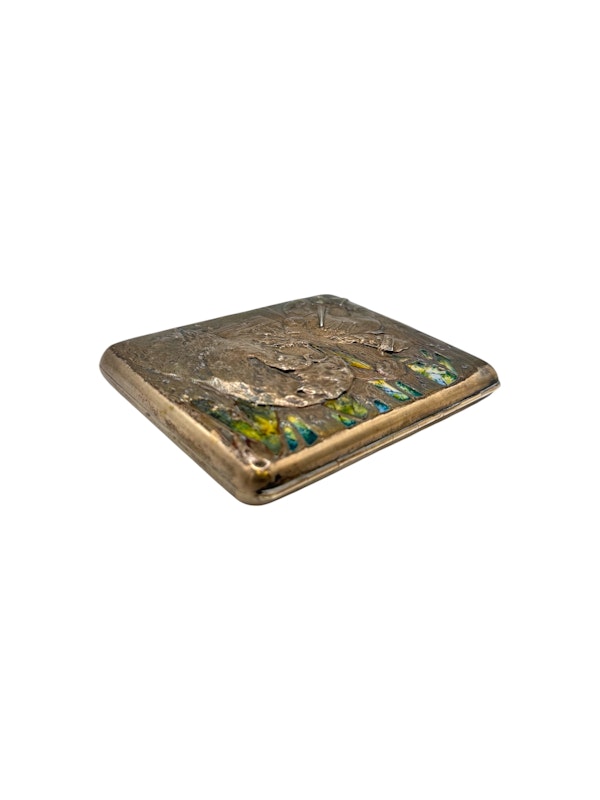 Russian silver gilt and enamel bear fight cigarette case, Moscow, c.1910 by Grigory Sbitnev. - image 2