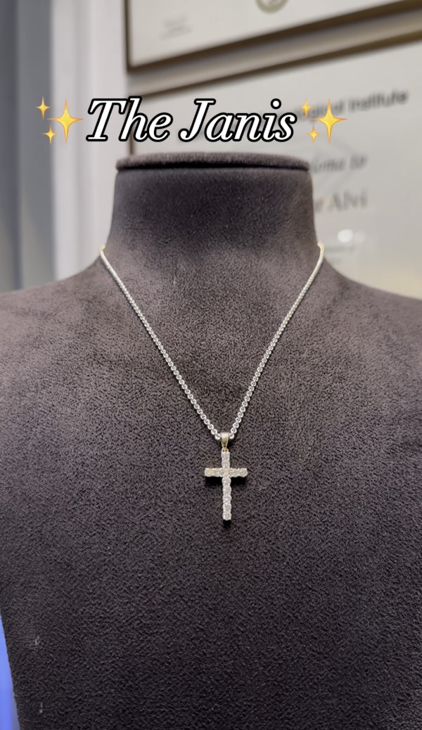 Cross, 0.86ct Diamonds. - image 1